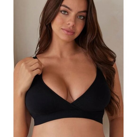 Bumpsuit Ultimate Nursing Bra in Black - Picture 2 of 5